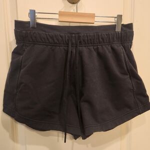Lululemon Sz 8 Shorts
